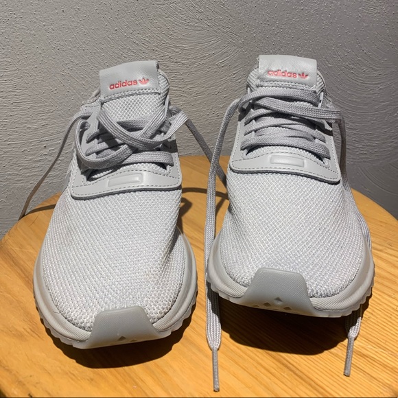 Adidas NMD R1.V2 - Picture 2 of 7